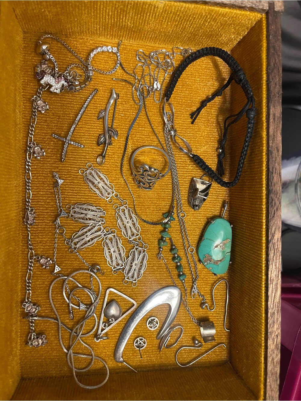925 Silver treasure of broken pieces, chains, earrings, pendants,bracelets,ring